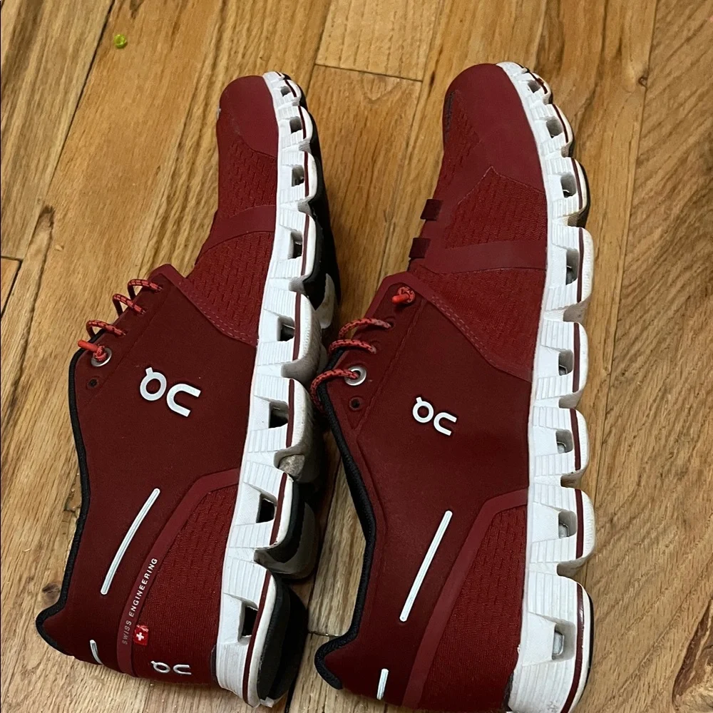 On Running Red and Black Athletic Shoes - Picture 4 of 4